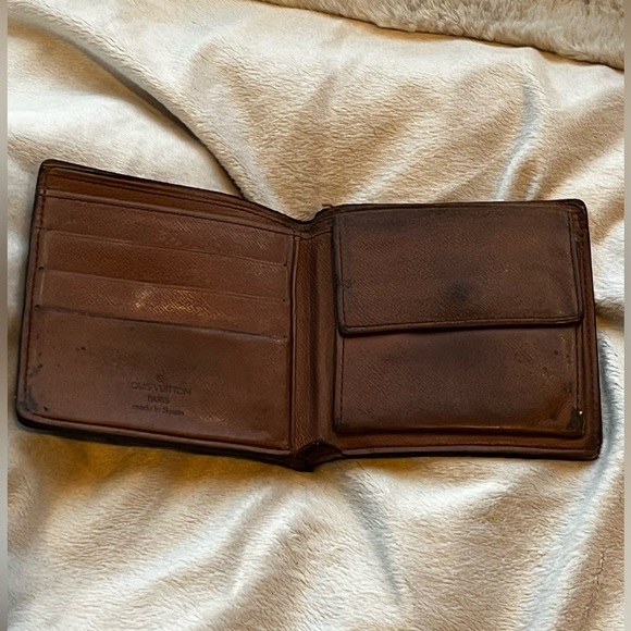 Authentic Vintage Louis Vuitton Monogram Bi-Fold Wallet - Picture 8 of 13